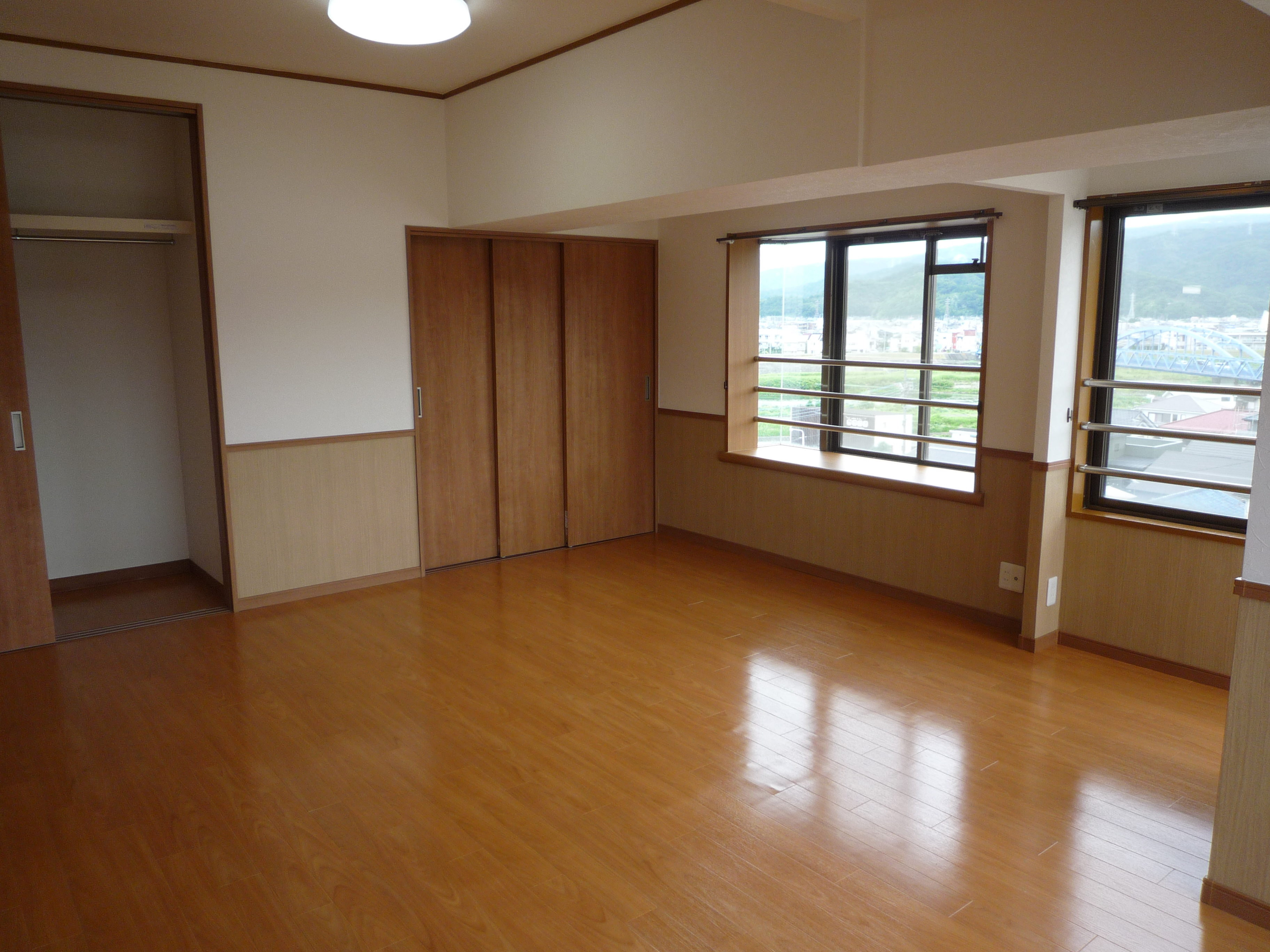 東南角部屋　広々な２DKタイプ