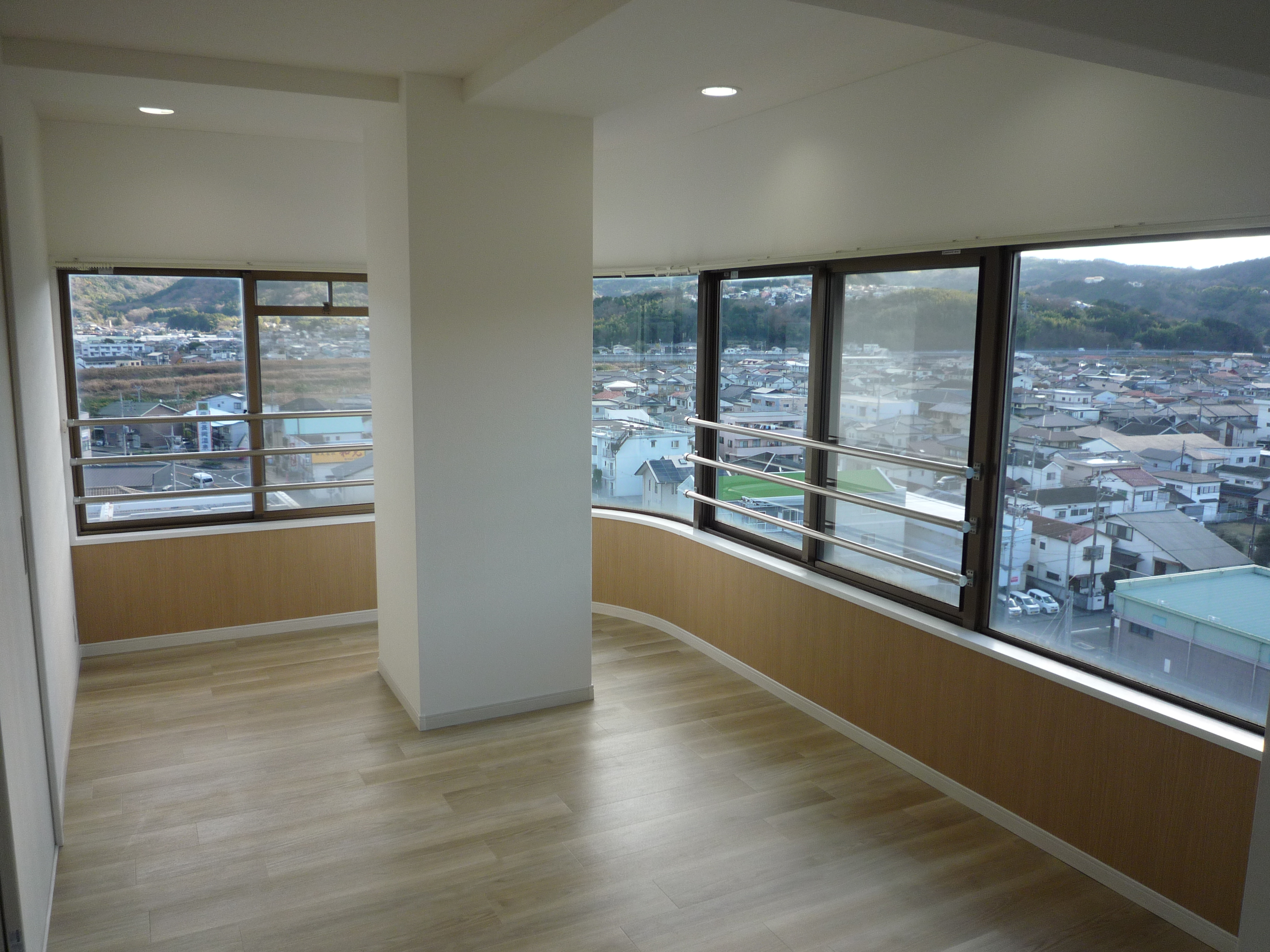 最上階　東南角部屋　２LDK